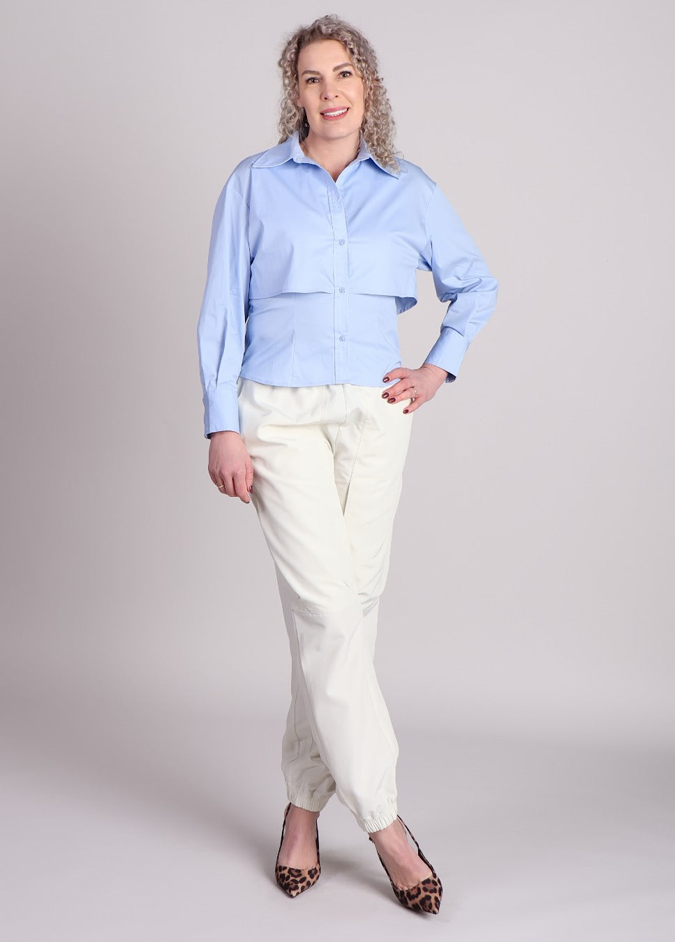 Elegante witte Co'couture ElbaCC broek, pants met blouse gecombineerd op model staand