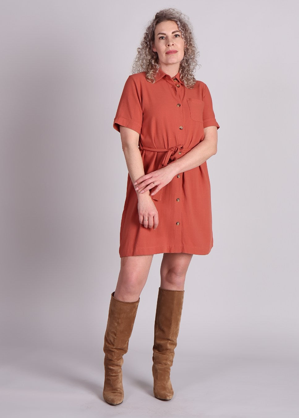 Grace & Mila paquita dress, linnen jurk in de kleur van terracotta