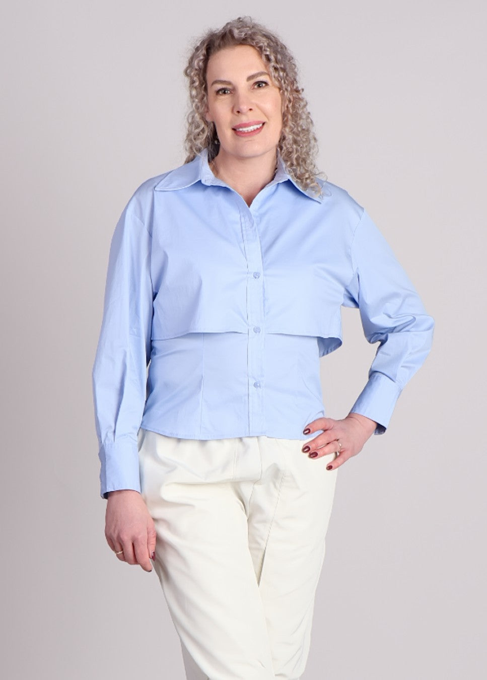 Co couture sandy double layer blouse blauw close up op model