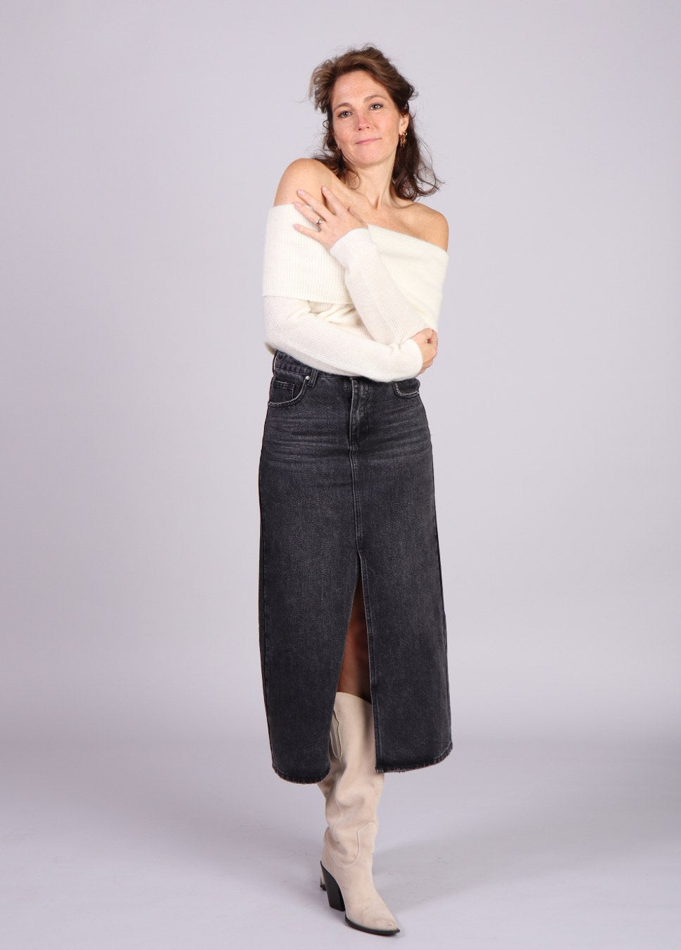 Grace & Mila denim rok Next op voorkant met witte trui